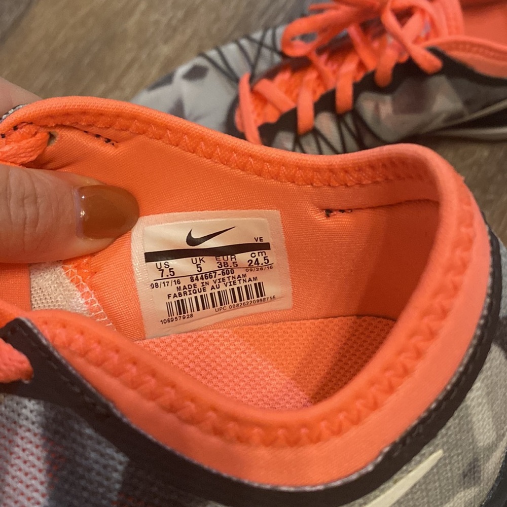 Womens Nike Dual Fusion Training Sneakers - Picture 8 of 9
